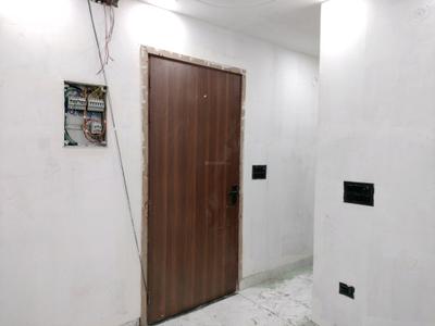 Living Room Image of 600 Sq.ft 2 BHK Builder Floor for sale in Deenpur New Delhi for Rs. 3600000
