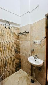 Bathroom Image of 1250 Sq.ft 3 BHK Apartment / Flat for rent in Civil Lines Allahabad for Rs. 35000