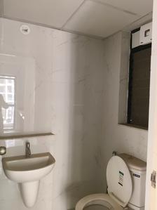 Common Bathroom Image of 705 Sq.ft 1.5 BHK Apartment / Flat for sale in Runwal Gardens Phase 2 Bldg no 18 23, Dombivli East Thane for Rs. 5499999