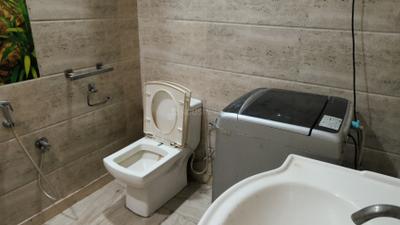 Bathroom Image of 800 Sq.ft 1 BHK Builder Floor for rent in Malviya Nagar New Delhi for Rs. 36000