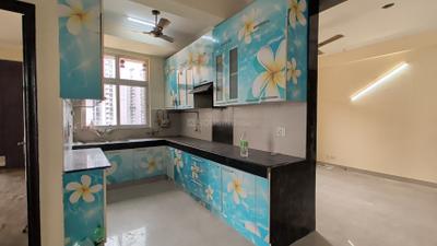 Kitchen Image of 1310 Sq.ft 2.5 BHK Apartment / Flat for rent in Paramount Symphony, Crossings Republik Ghaziabad for Rs. 21500
