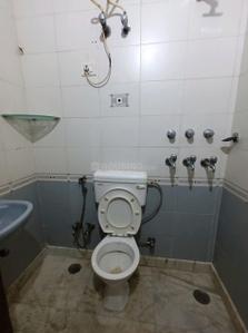Bathroom Image of 1750 Sq.ft 3 BHK Independent House for sale in Vikaspuri 3bhk Luxurios Home, Vikaspuri New Delhi for Rs. 25000000