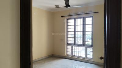 Bedroom Image of 1600 Sq.ft 3 BHK Builder Floor for sale in Tollygunge Kolkata for Rs. 14000000
