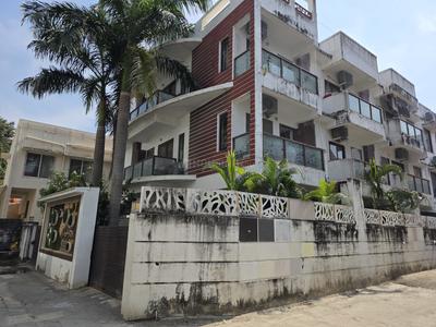 Image of 7100 Sq.ft Residential Plot / Land for sale in Injambakkam, Chennai for Rs. 120000000