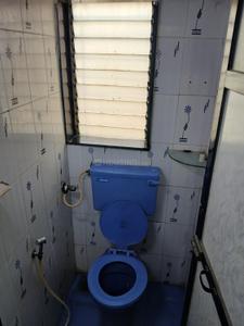 Bathroom Image of 675 Sq.ft 2 BHK Apartment / Flat for rent in Dahisar West Mumbai for Rs. 30000