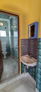 Bathroom Image of 720 Sq.ft 2 BHK Apartment / Flat for sale in Laxmi Apartment, Airport Gate no. 1 Kolkata for Rs. 2500000
