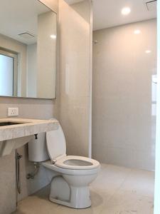 Common Bathroom Image of 1450 Sq.ft 3 BHK Apartment / Flat for rent in Lake Enclave, Hiranandani Estate Thane for Rs. 85000
