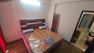 Bedroom Image of 585 Sq.ft 2 BHK Apartment / Flat for rent in Aditya Urban Homes Phase 1A, Bamheta Village Ghaziabad for Rs. 16500