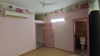 Bedroom Image of 2250 Sq.ft 3 BHK Builder Floor for sale in Ansal Esencia Sector 67, Sector 67 Gurgaon for Rs. 19500000