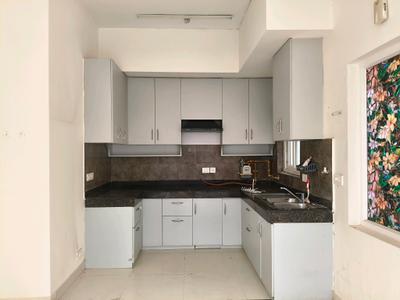 Kitchen Image of 2495 Sq.ft 3 BHK Apartment / Flat for sale in BPTP Astaire Garden Floors, Sector 70A Gurgaon for Rs. 25500000