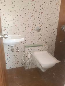 Common Bathroom Image of 438 Sq.ft 1 BHK Apartment / Flat for sale in Marine View, Borivali West Mumbai for Rs. 9315000