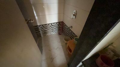 Bathroom Image of 695 Sq.ft 1 BHK Apartment / Flat for sale in Pratik Harmony, Kalamboli Navi Mumbai for Rs. 7500000