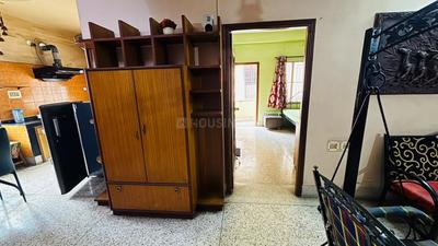 Bedroom Image of 1100 Sq.ft 2 BHK Builder Floor for rent in New Alipore Kolkata for Rs. 30500