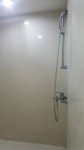Bathroom Image of 1188 Sq.ft 2 BHK Apartment / Flat for rent in Hiranandani Chancery, Chikkasanne Bengaluru for Rs. 30000