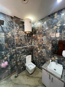 Image of 1000 Sq.ft 3 BHK Builder Floor for rent in Shalimar Bagh, New Delhi for Rs. 40000