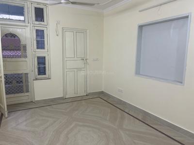 Bedroom Image of 1500 Sq.ft 3 BHK Builder Floor for rent in Rajouri Garden New Delhi for Rs. 50000