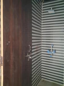 Common Bathroom Image of 550 Sq.ft 1 BHK Apartment / Flat for sale in Sector 74 Noida for Rs. 2600000