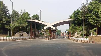 Image of 3230 Sq.ft 8 BHK Independent House for sale in Sector 47, Noida for Rs. 100000000