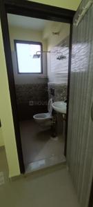 Bathroom Image of 1020 Sq.ft 3 BHK Builder Floor for rent in Sector 17 Gurgaon for Rs. 30000