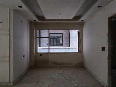 Living Room Image of 1350 Sq.ft 4 BHK Apartment / Flat for sale in Sector 38 Rohini New Delhi for Rs. 10500000