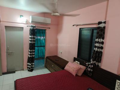 Bedroom Image of 1140 Sq.ft 2 BHK Apartment / Flat for rent in Chanakyapuri Ahmedabad for Rs. 32000