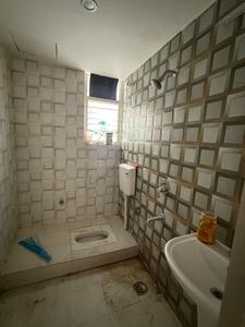 Bathroom Image of 1400 Sq.ft 3 BHK Apartment / Flat for rent in Rohit Grand, Guramba Lucknow for Rs. 20500