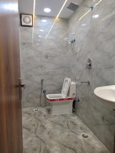 Common Bathroom Image of 850 Sq.ft 2 BHK Apartment / Flat for rent in Said-Ul-Ajaib New Delhi for Rs. 22000