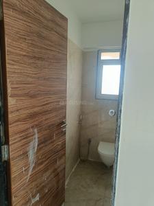Bathroom Image of 380 Sq.ft 1 BHK Apartment / Flat for sale in Vaibhavlakshmi, Vikhroli East Mumbai for Rs. 8500000