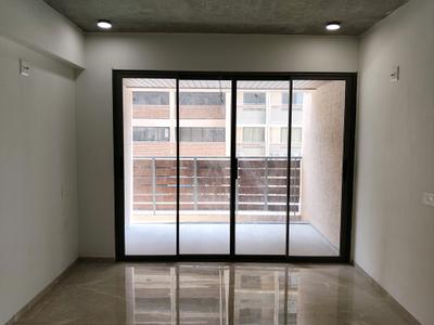 Living Room Image of 1200 Sq.ft 2 BHK Apartment / Flat for rent in Chandkheda Ahmedabad for Rs. 15000