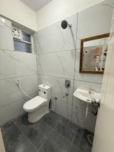 Bathroom Image of 450 Sq.ft 1 RK Apartment / Flat for rent in Marathahalli Bengaluru for Rs. 16000