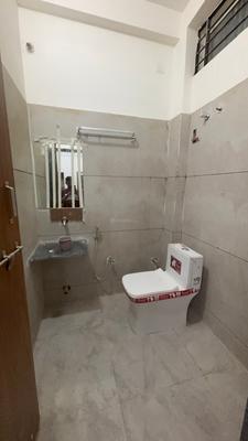 Bathroom Image of 250 Sq.ft 1 RK Studio for rent in Lotus Bliss, Jakhya Indore for Rs. 13500