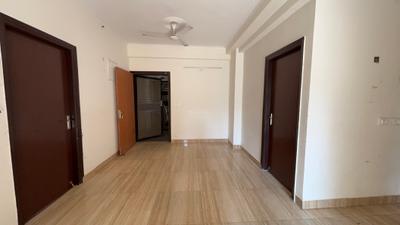 Living Room Image of 990 Sq.ft 2.5 BHK Apartment / Flat for sale in NBCC Tropical Garden, Noida Extension Greater Noida for Rs. 7500000