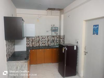 Kitchen Image of 951 Sq.ft 1 RK Apartment / Flat for rent in Mansarovar Jaipur for Rs. 12500