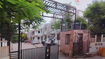 Gallery Cover Image of 250 Sq.ft 4 BHK Independent House for rent in Ghuma for Rs. 25000