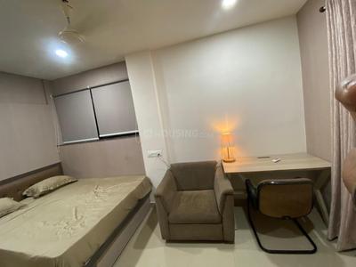 Bedroom Image of 950 Sq.ft 1 BHK Apartment / Flat for rent in Praful Ved Heights, Dharampeth Nagpur for Rs. 16000