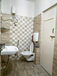 Image of 2000 Sq.ft 4 BHK Penthouse for rent in Virasha Heights, Bawadiya Kalan, Bhopal for Rs. 35000
