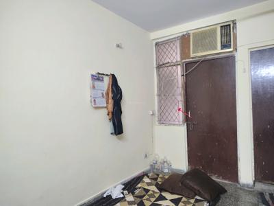 Bedroom Image of 300 Sq.ft 1 RK Apartment / Flat for rent in Katwaria Sarai New Delhi for Rs. 9000