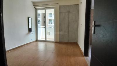 Bedroom Image of 1040 Sq.ft 2 BHK Apartment / Flat for rent in Sikka Kaamna Greens, Sector 143 Noida for Rs. 25000