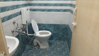 Bathroom Image of 800 Sq.ft 1 BHK Independent House for rent in Koramangala Bengaluru for Rs. 25000