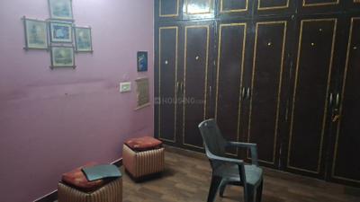 Bedroom Image of 1800 Sq.ft 3 BHK Builder Floor for sale in Rajouri Garden New Delhi for Rs. 25000000