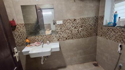 Image of 1300 Sq.ft 2 BHK Apartment / Flat for rent in Paramount Hill County, Kondapur, Hyderabad for Rs. 40000
