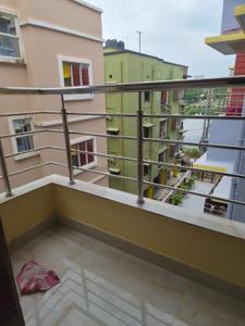 Balcony Image of 800 Sq.ft 2 BHK Apartment / Flat for rent in Purba Putiary Kolkata for Rs. 17000