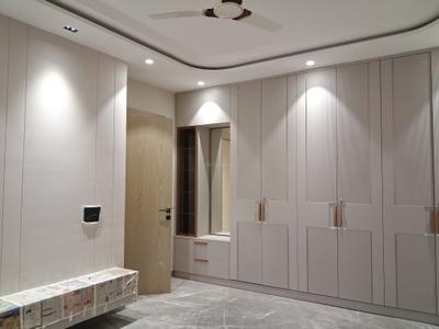 Bedroom Image of 2700 Sq.ft 4 BHK Builder Floor for sale in Paschim Vihar New Delhi for Rs. 61000000
