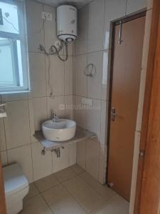 Bathroom Image of 2800 Sq.ft 4 BHK Builder Floor for sale in SS Linden Residential Floors, Sector 84 Gurgaon for Rs. 31000000