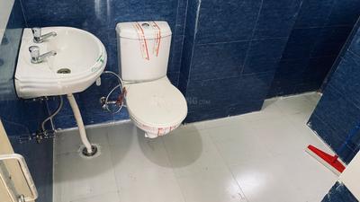 Bathroom Image of 720 Sq.ft 2 BHK Apartment / Flat for rent in Nada Sahib Panchkula for Rs. 17500