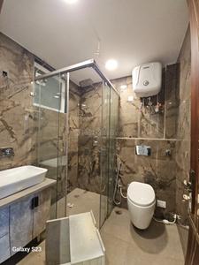 Bathroom Image of 2800 Sq.ft 4 BHK Builder Floor for sale in Mansarover Garden New Delhi for Rs. 50000000