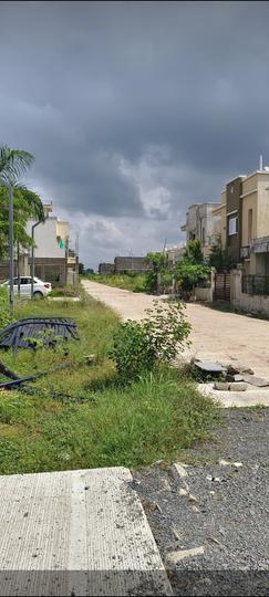 Kingstown Main Image 1