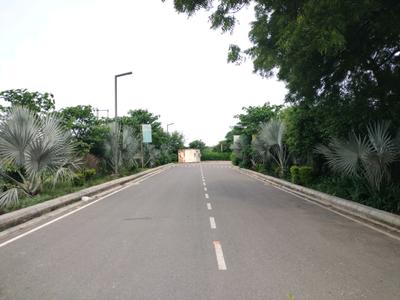 Image of 990 Sq.ft Residential Plot / Land for sale in Amolik Aster Woods, Sector 98, Faridabad for Rs. 16300000
