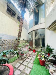 1 RK Independent House