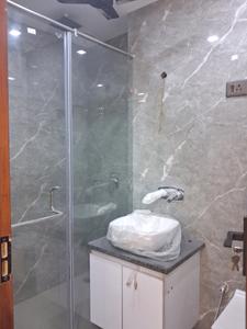 Common Bathroom Image of 1350 Sq.ft 3 BHK Builder Floor for sale in Paschim Vihar New Delhi for Rs. 26500000